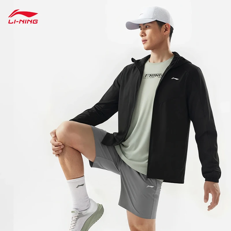 

LI-NING Fitness Series Мужская дышащая ветрозащитная куртка с высокой эластичностью, базовая спортивная ветровка AFDW119