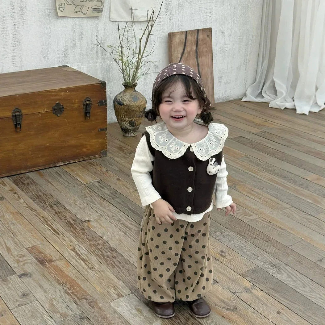 Baby Autumn Sets  Fashion Base Layer and Brown Sweater Vest and Polka Dot Pants Outer Girl Three Price Sets