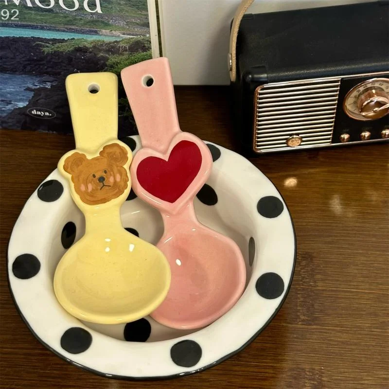 Cuillère en céramique de Style coréen Ins, ours mignon, cuillère de couleur crème, frais et amusant, cuillère à yaourt pour Dessert
