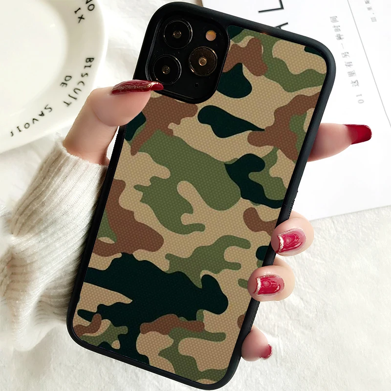 

5 5S SE 2020 Phone Cover Case for iPhone 6 6S 7 8 PLUS X XS XR 11 12 13 MINI 14 PRO MAX Rubber Camo with Carbon Fiber Pattern