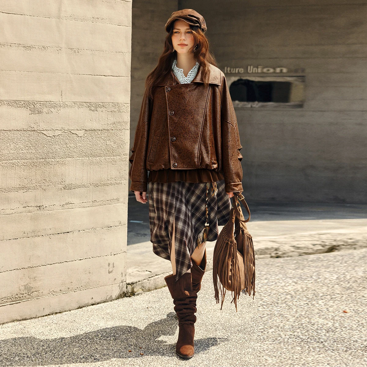 OLrain ميلارد نمط معطف جلد صناعي للمرأة 2025 الخريف جديد فضفاض سترات رجالي واحدة الصدر معاطف قصيرة GO57DW002051