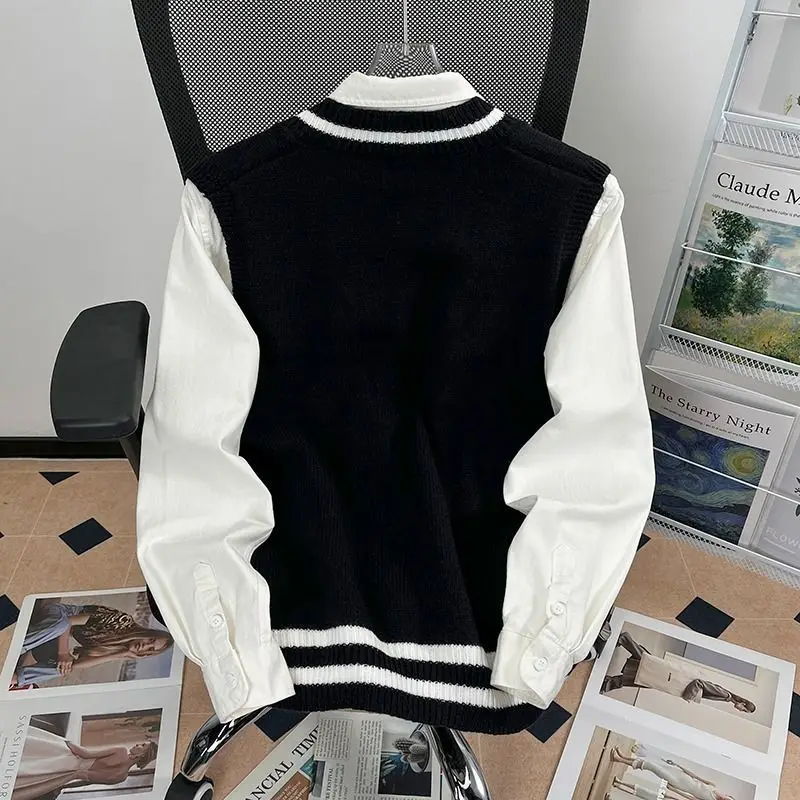 Men's Knitted Vest Sweater Preppy Style Color Matching Stripes Casual Sleeveless Pullover V-Neck Loose Couple Layering Waistcoat view 2
