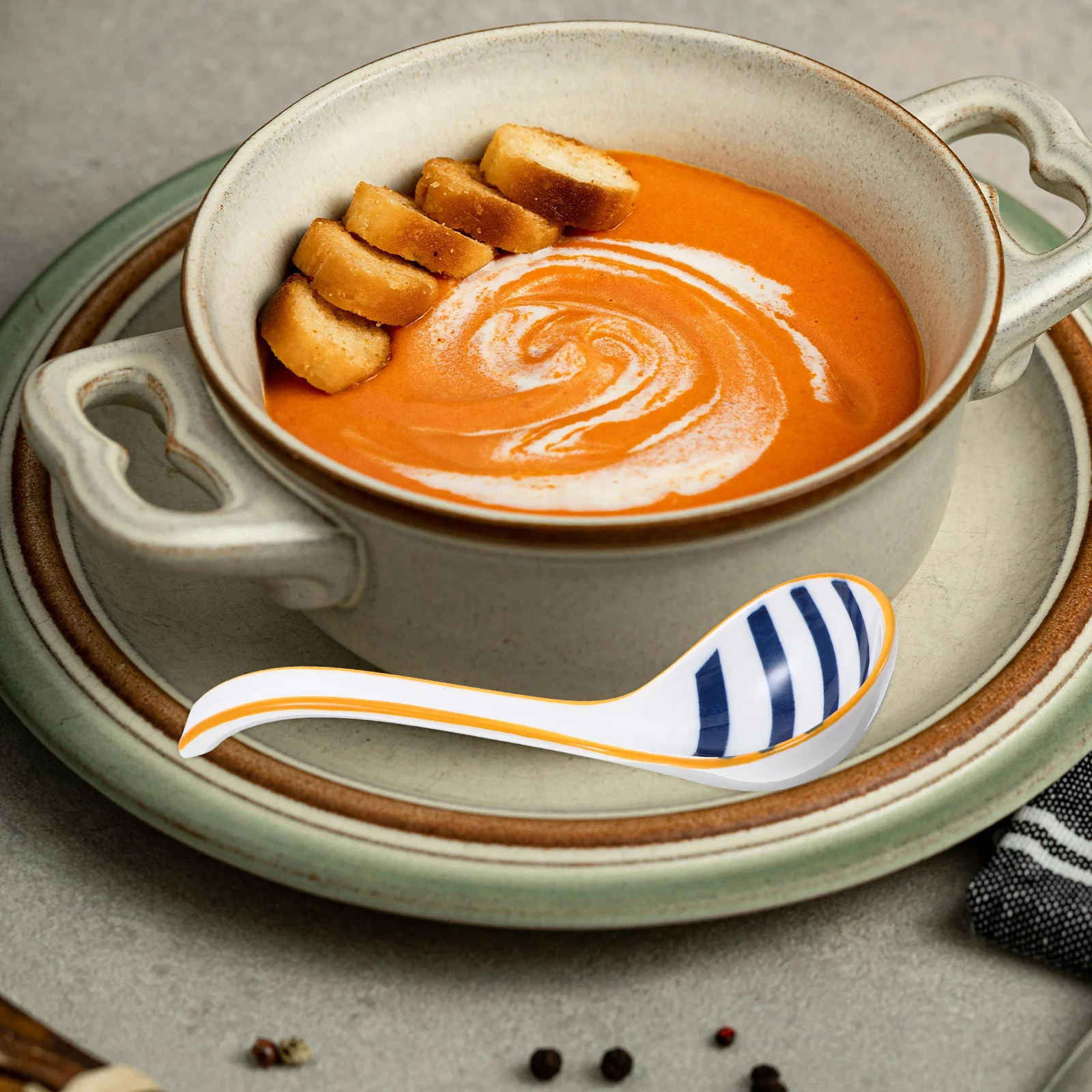 

4Pcs Japanese Ceramic Soup Spoon Set Floral Porcelain Bowls Noodles Dumplings Asian Cuisine Sturdy Elegant Dining Spoons