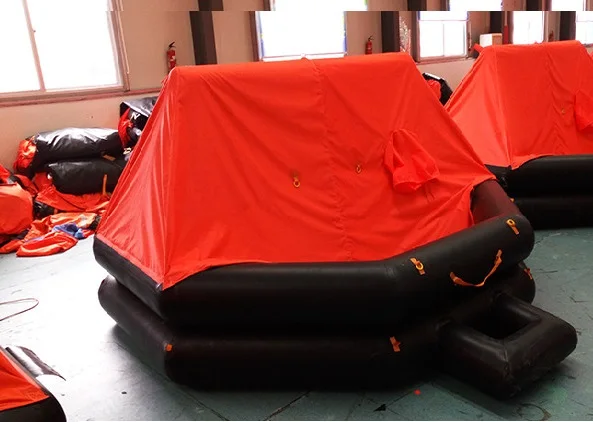 Giubbotto di salvataggio per zattera di salvataggio per yacht gonfiabile da 6 uomini con accessori