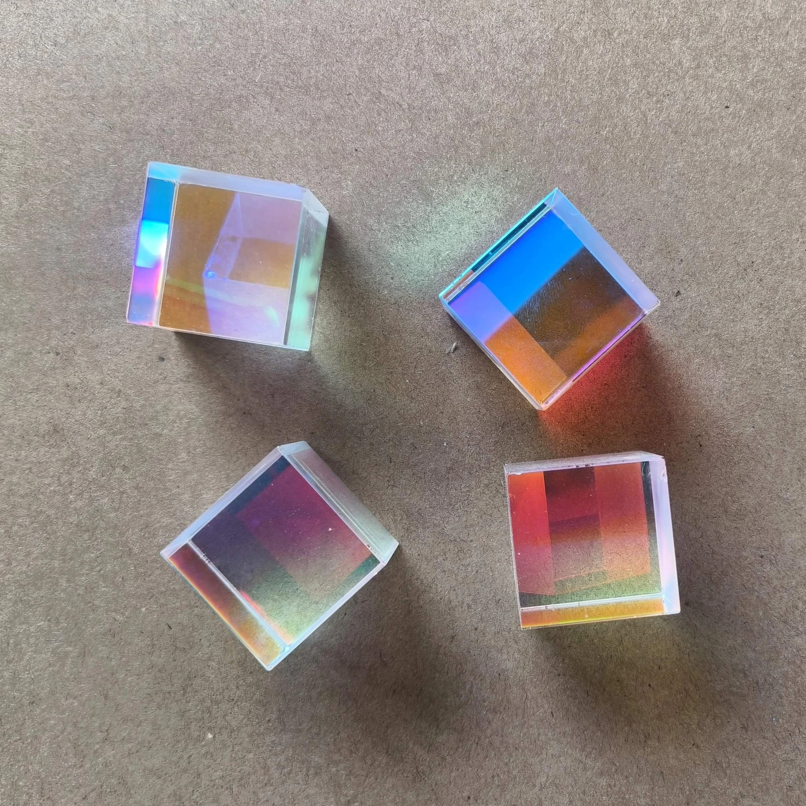 2 قطعة 2.5x2.5 سنتيمتر RGB X-Cube عيب الزجاج البصري بريزم ضوء البحث العلوم