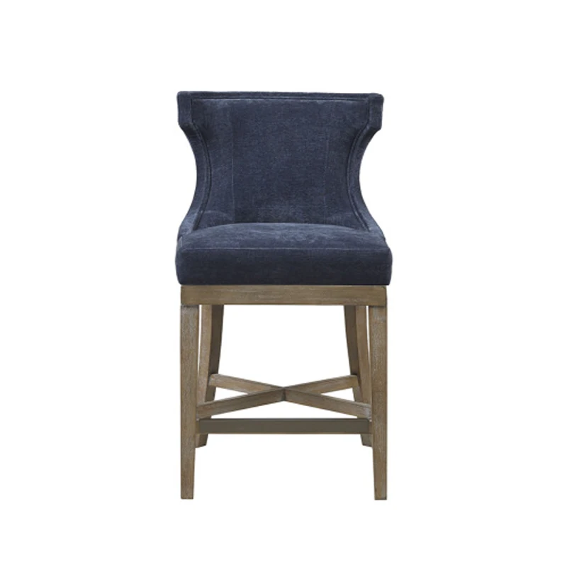 Eleganter drehbarer Thekenhocker – Wingback-Stil, Bronze-Kickplatte, Beine aus wiedergewonnenem grauem Holz, einfache Drehung, 300 Pfund Kapazität