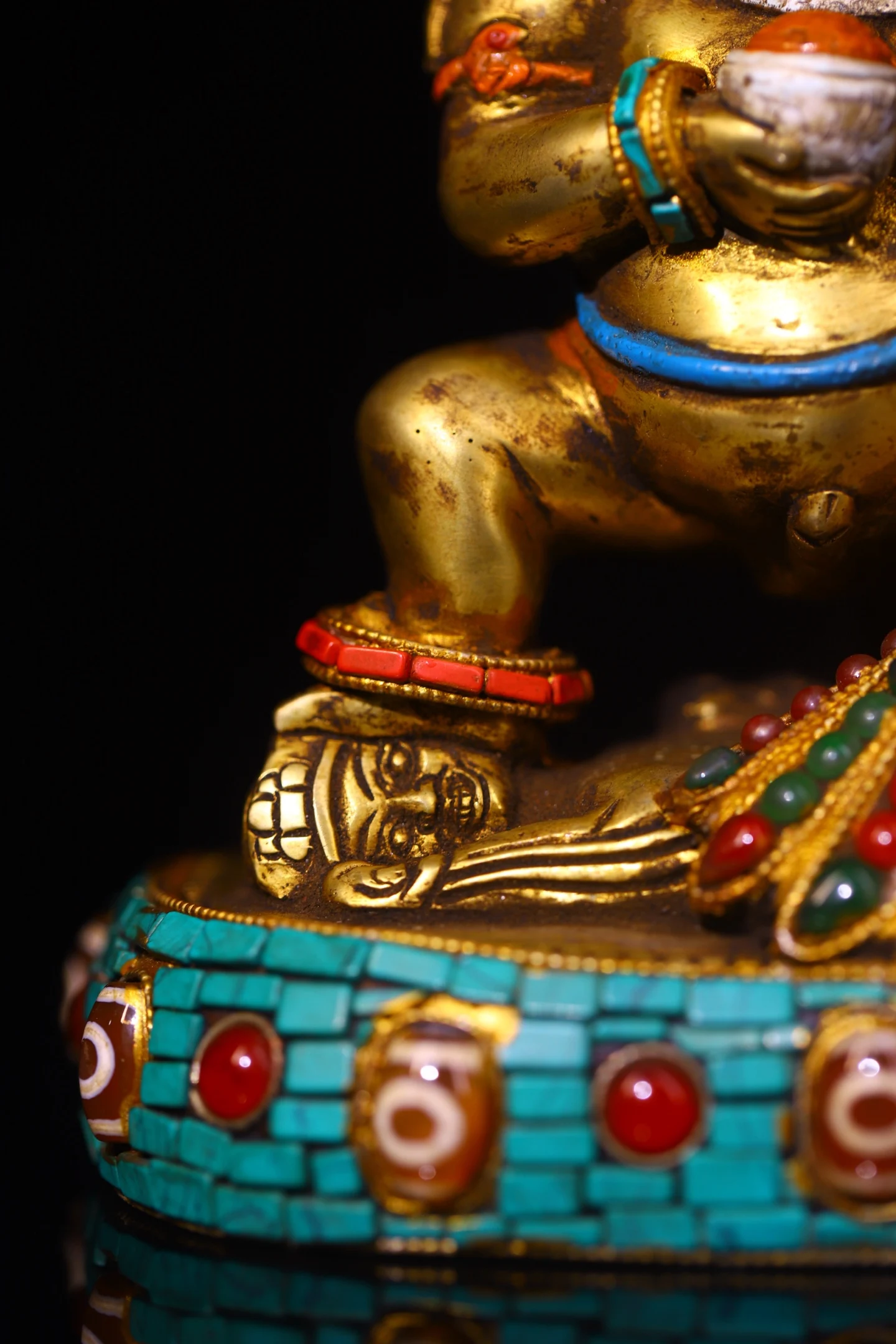 Purple Bronze Painted Mosaic Gem gZi Beads Shell Turquoise Black Jambhala Standing Buddha Worship Hall