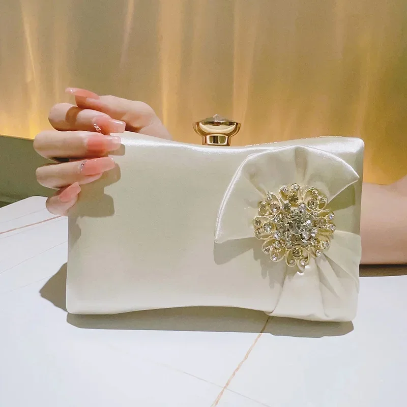 Elegant Rhinestone Evening Bag Classic Formal Dinner Handbag Women's Fashion Clutch Purse for Party Wedding Prom Shoulder Bags