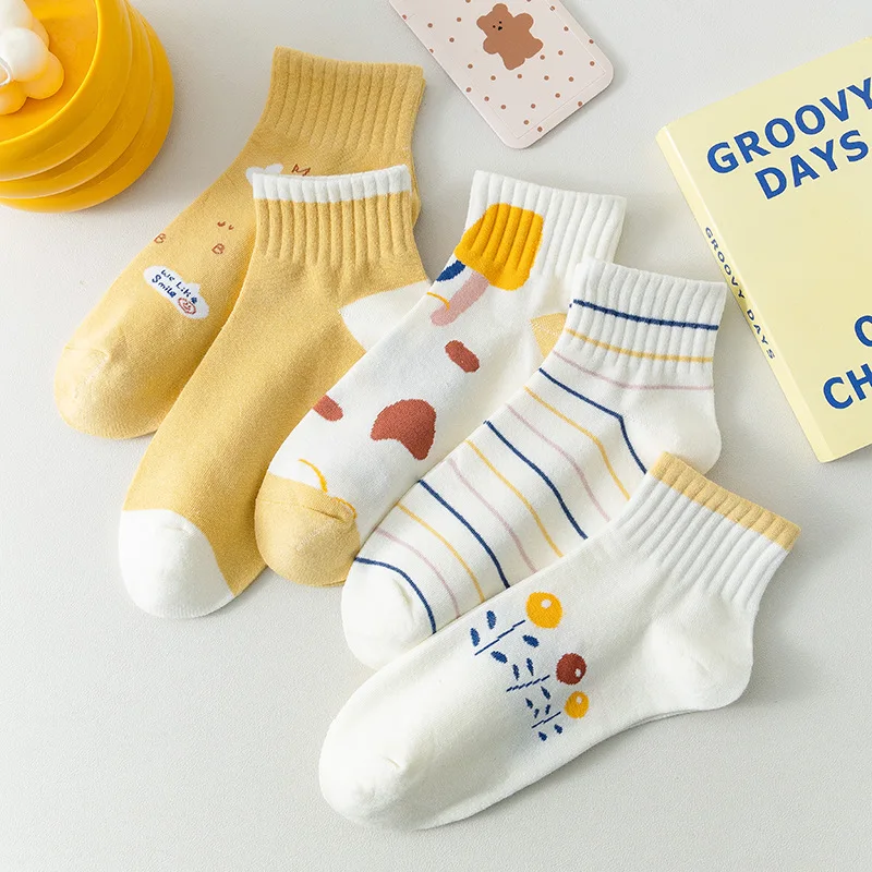 1 Pair Spring Summer Cream Yellow Women's Short Socks Cartoon Rabbit Short Tube Socks Cute Cotton Colored Striped Socks