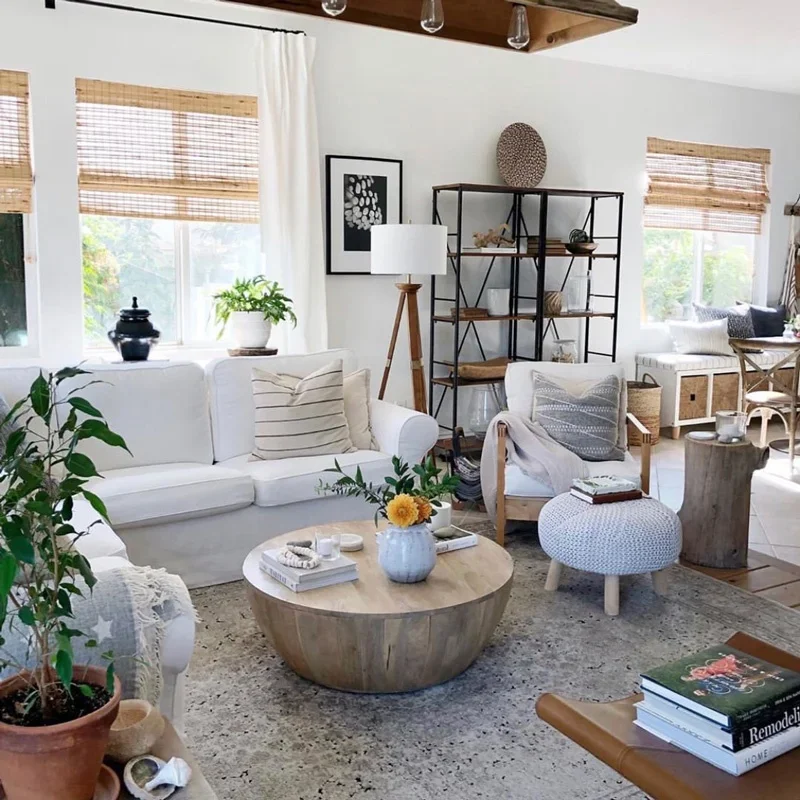 

-Wood Coffee Table Simple Retro Design Small Apartment American B&B Luxury Accessible Tea Living Room