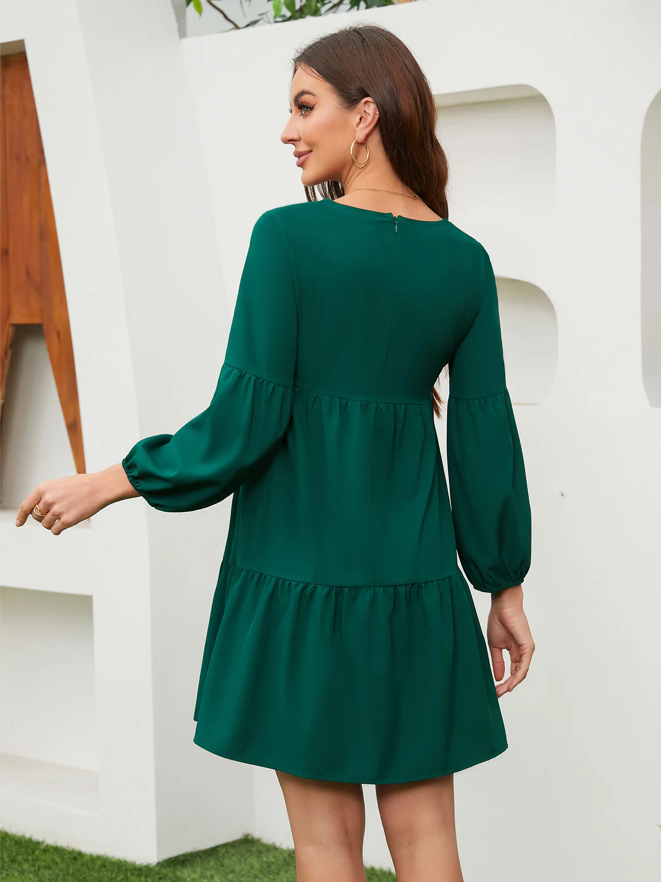 Vestido liso con cuello en V y dobladillo con volantes y manga de obispo para mujer, vestido corto informal de manga larga para primavera y otoño, ropa de mujer