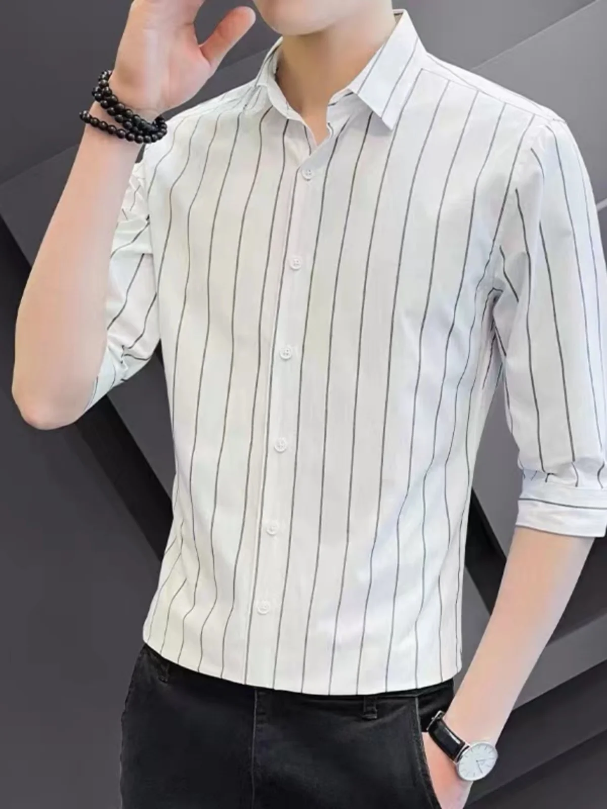 

Новая мужская приталенная рубашка в полоску для повседневной носки, модная, молодежная, с воротником, из тонкой ткани, летняя рубашка 2024 года