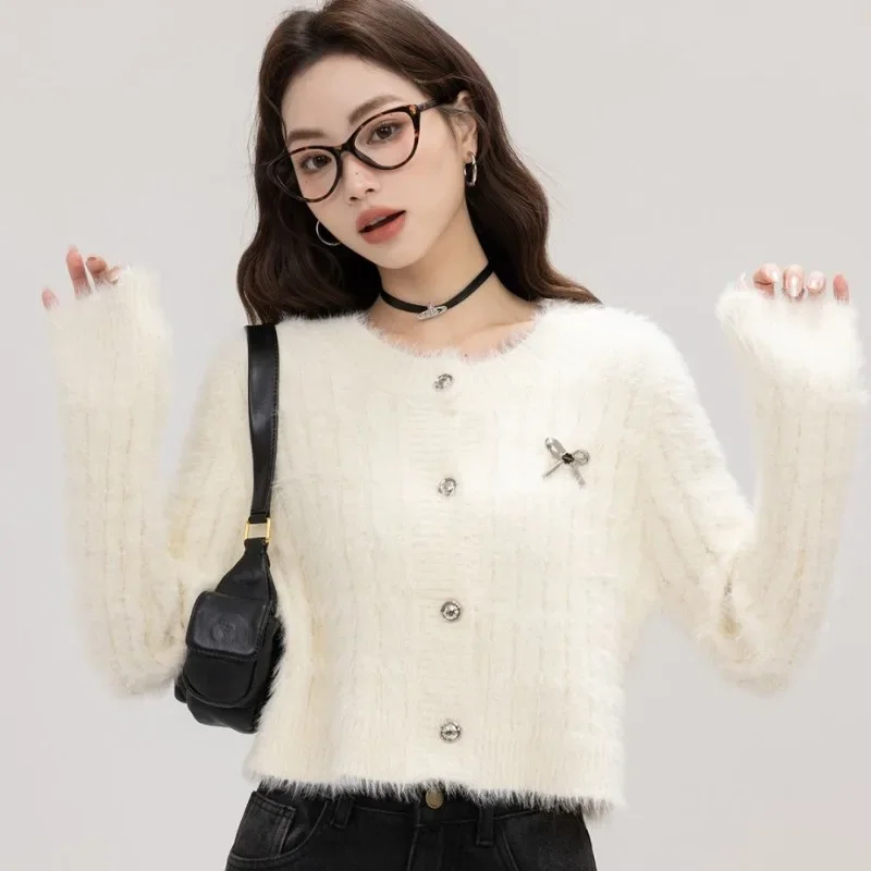 Round Necked Woolen Sweater Cardigan Women New 2024 Autumn Winter Fashionable Cardigan Sweater Knitwear Slimming Effect Knit