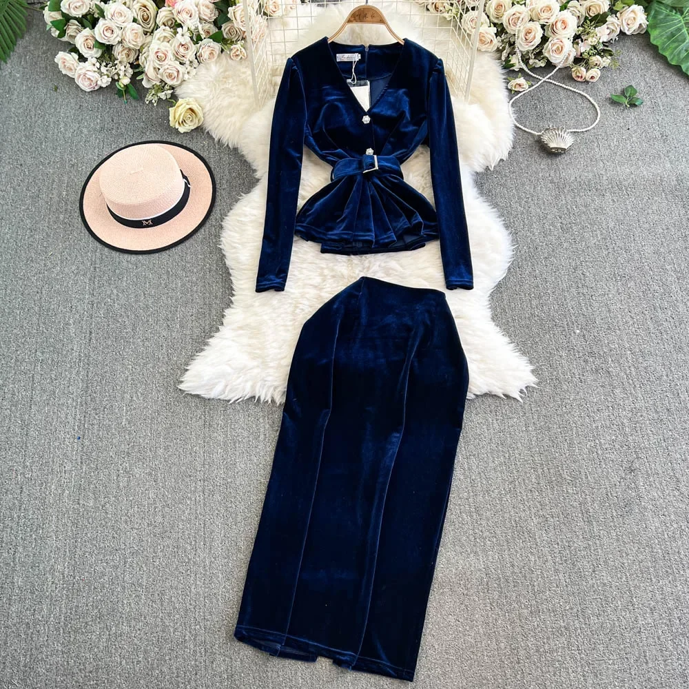 Elegant Long Sleeves Vintage V-neck Chic Pearl Buckle Top High Waist Split Skirt French Evening High Street Winter Velour Sets