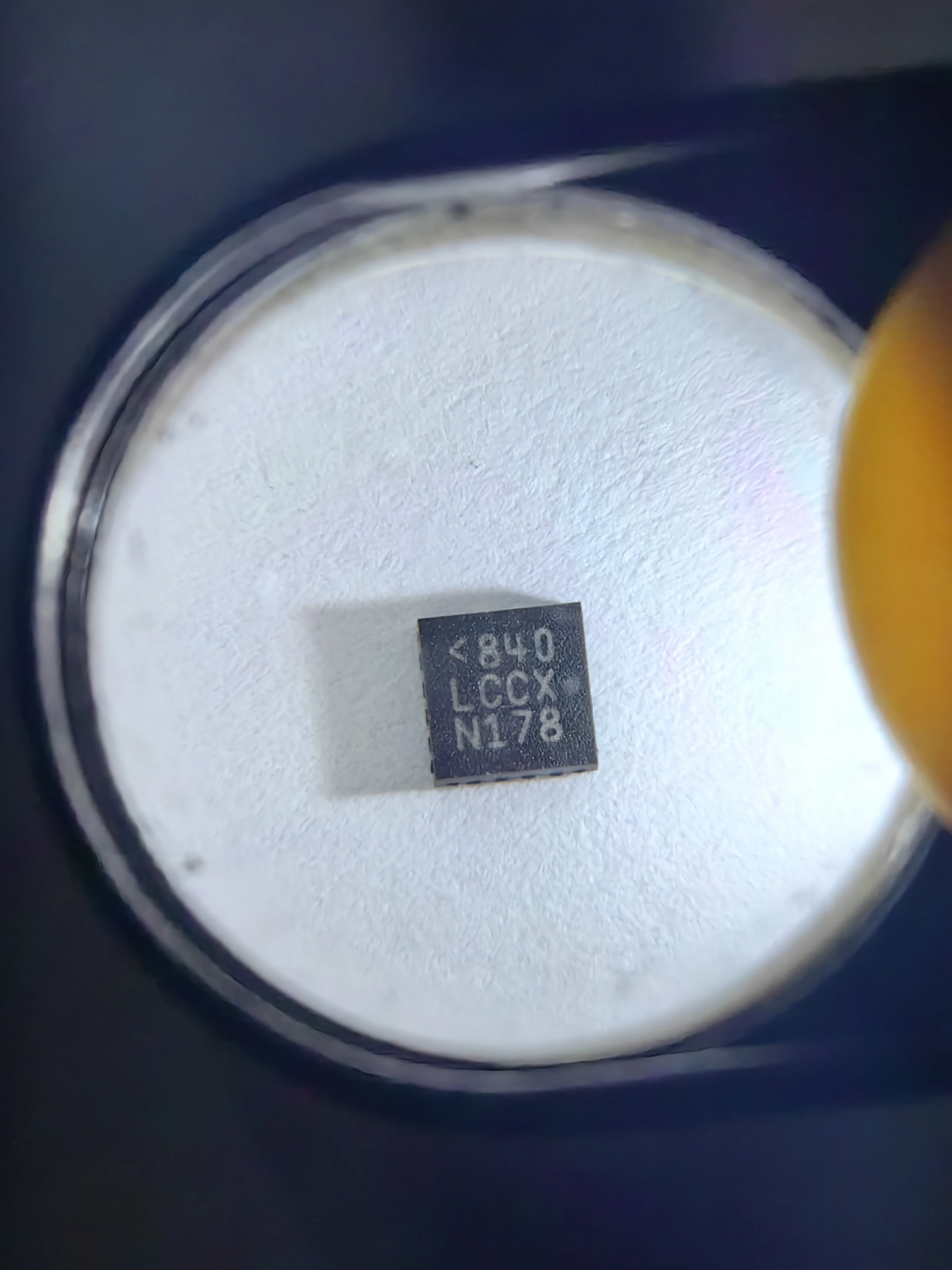 LTC6400 LTC6400CUD-26 LTC6400IUD-26 LCCX - 1.9GHz A Basso Rumore, Bassa Distorsione Differenziale ADC Driver per DC-300MHz