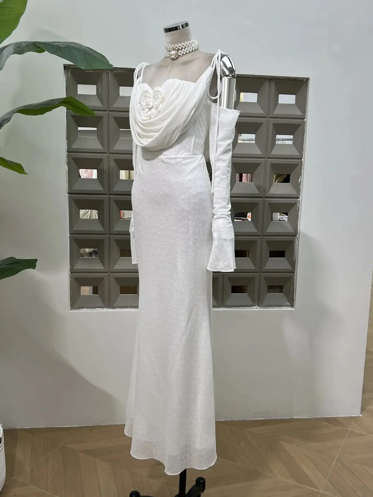 Sexy een schouder geplooide applique hoge taille strapless bodycon jurk zomer 2025, damesmode avondfeest cocktail nieuwe chic