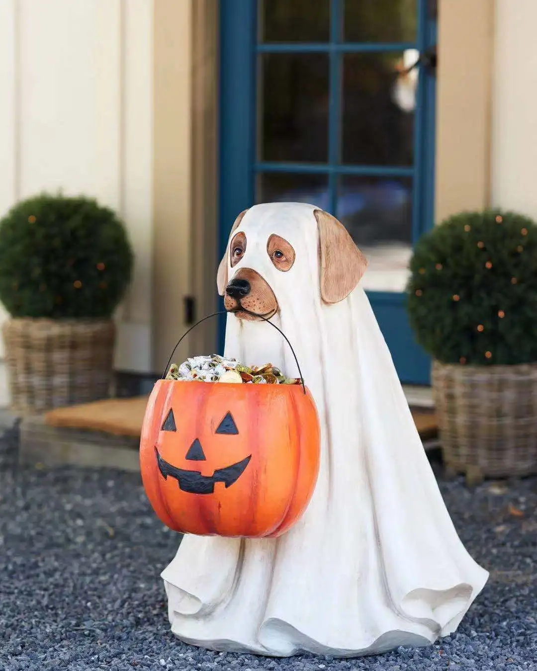 NEW Halloween Outdoor Pumpkin Candy Bowl Statue Ghost Dog Sculpture Resin Crafts Ornaments Suitable For Storage Candy Biscuit