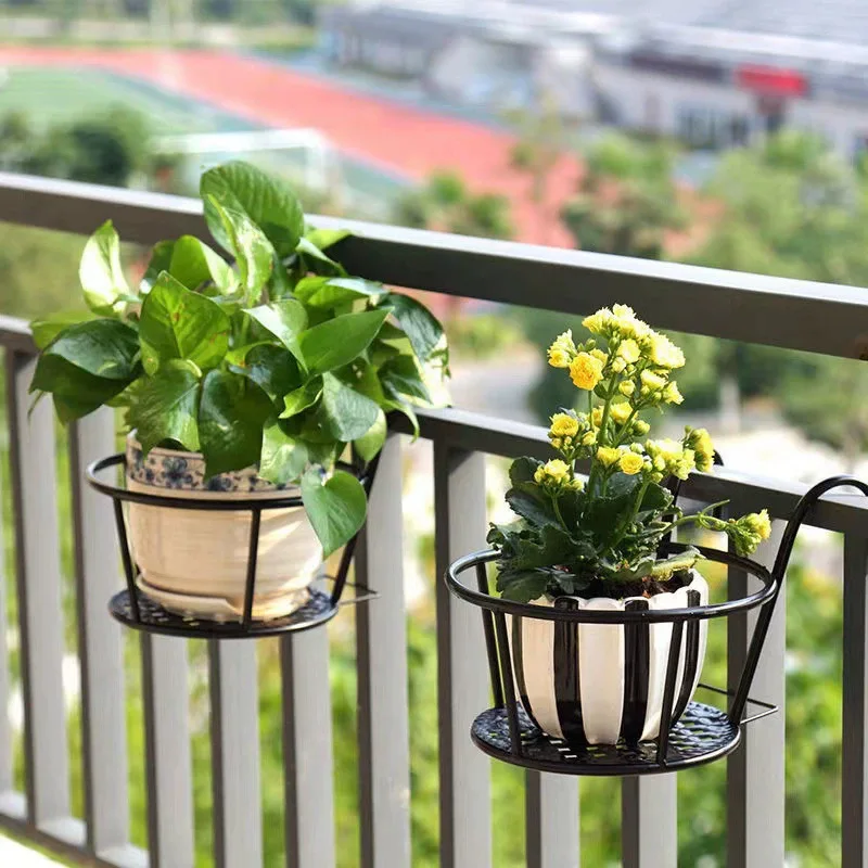 Indoor Outdoor Household Balcony Wrought Iron Metal Green Hanging Basket Railing Type Fleshy Flower Pot Shelf Wholesale European