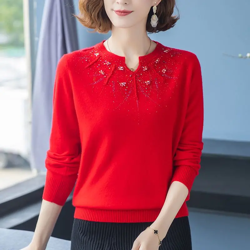 2023 Autumn New Solid Color Round Neck Long Sleeve Cashmere Sweater Women Vintage Embroidered Rhinestone Pullovers All-match Top