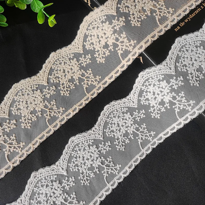 New 2yard/Lot 6.5cm wide Snowflake Cotton/Rayon Material Embroidered Lace Trims Home Fabric Overlock Wave Hem Accessories SC174