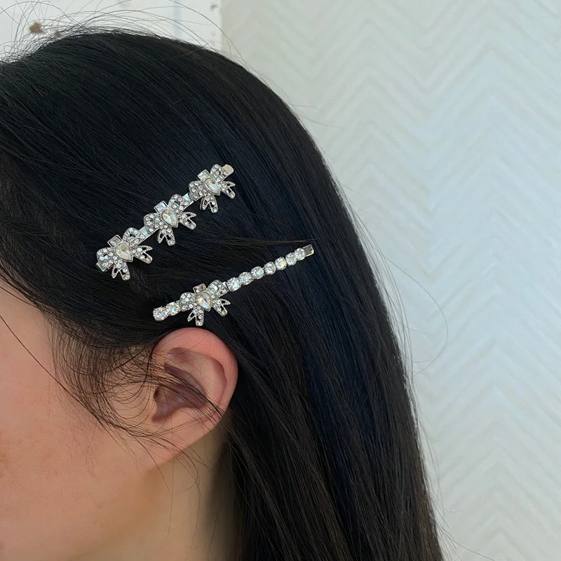 Sparkling Crystal Bow Hair Clips 2 Pcs Set Elegant Sweet Design Non-Slip Grip for Women Girls Wedding Party Daily Use Gift