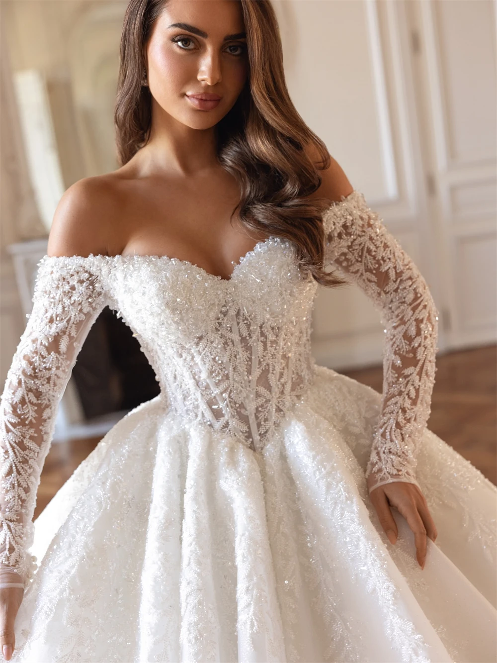 

Customized Elegant White Organza Wedding Dress Formal Sweetheart Long Sleeves Bridal Gown Soft A-Line Court Train Robe de mariée