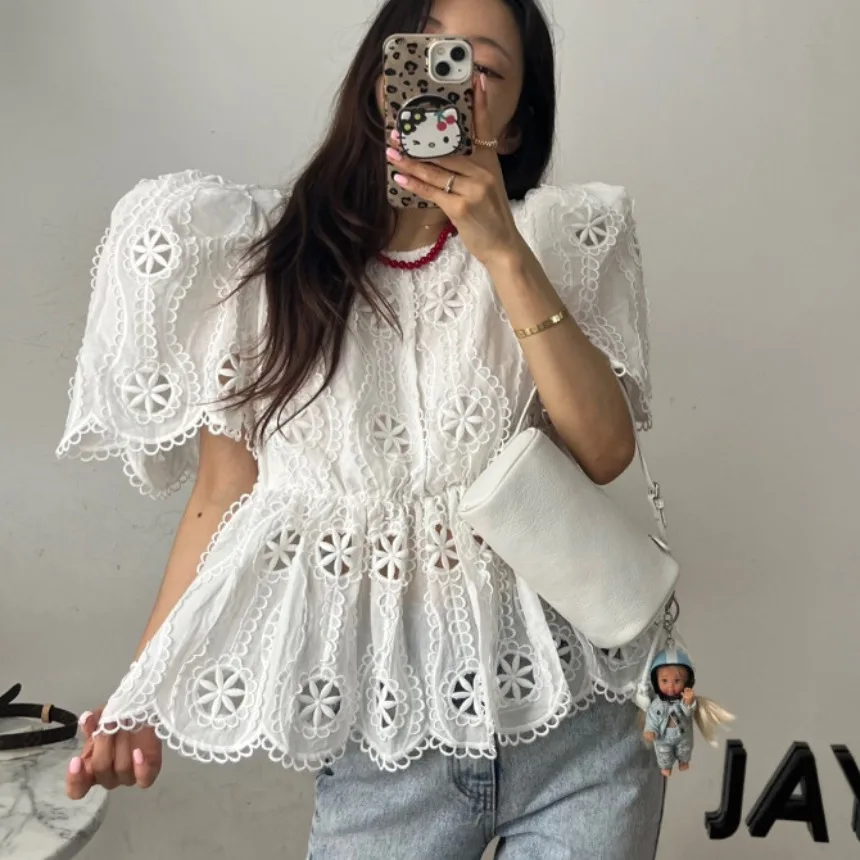 Fashionable Short Lace Hollow out Shirts Women's Summer Korean Style Design Heavy Embroidery Anti-Aging Chiffon Tops
