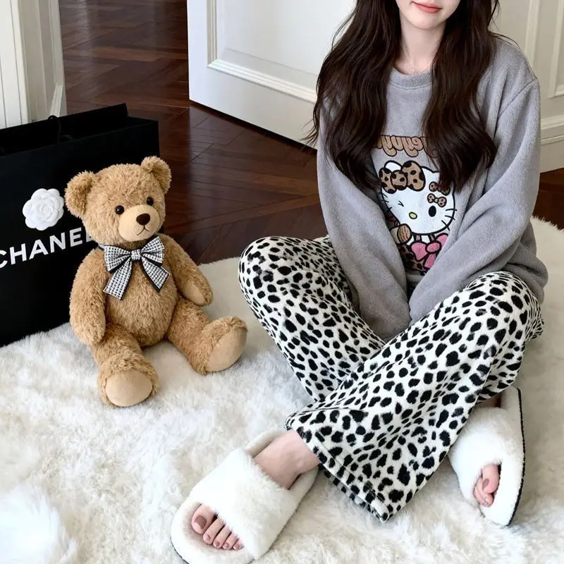 Sanrio hello kitty thiened coral fce pijamas femininos outono inverno conjunto de roupas para casa bonito dos desenhos animados impressão outerwear plu quente spwear