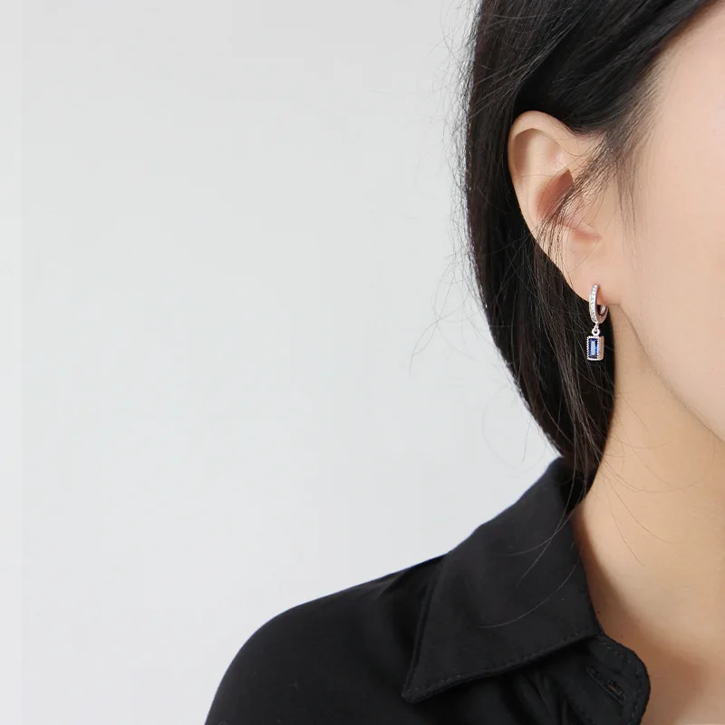 

Прямоугольные серьги-кольца из стерлингового серебра 925 пробы с синим сапфиром, геометрический дизайн, модные женские украшения с драгоценными камнями, серьги-хагги