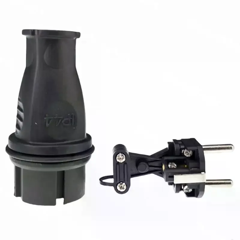 Rubber Plug Socket: European Industrial Male Female 16A 220V-250V 2P+E IP44 Waterproof Connector