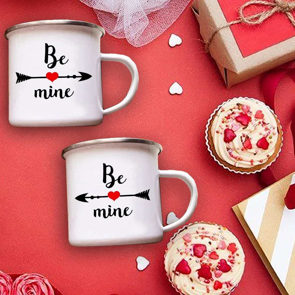 

Креативные эмалированные кофейные кружки Be Mine Couples с ручкой для пешего туризма, блинчиков, пива, колы, сока, чашки для воды, подарки для путешествий на День святого Валентина