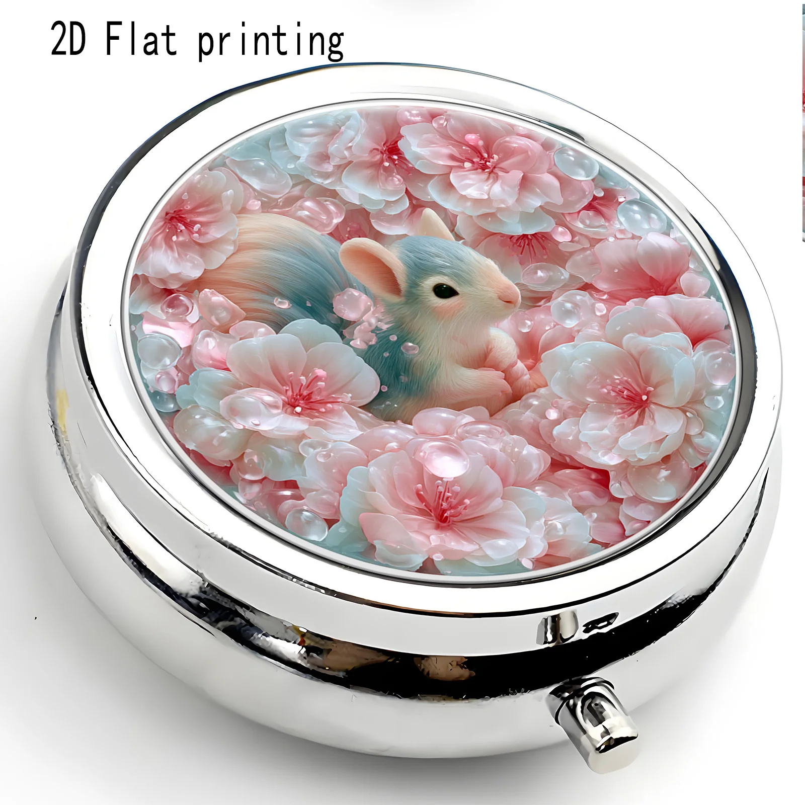 Squirrel Pink Petal Pattern, Round Three-Compartment Small Medicine Box, Portable Medicine Storage, Small Jewelry Storage, Suitable for Handbags or Travel, Holiday Gifts, Souvenirs, Prizes, Small Gifts, Suitable for Personal Use or as an Exquisite Gift Option