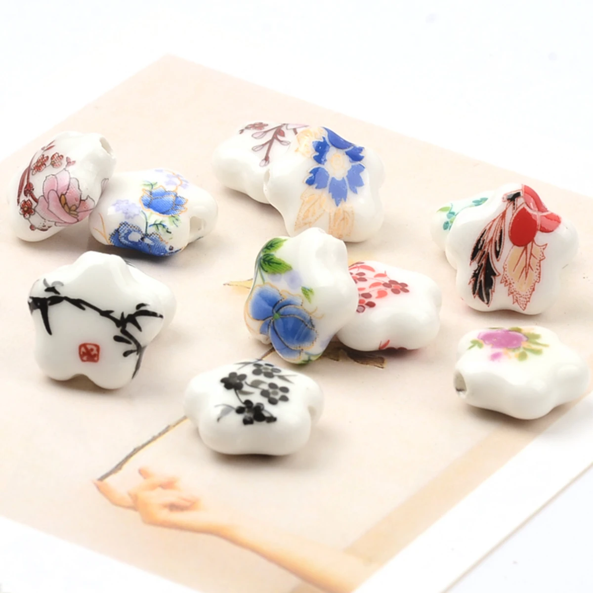 1.5cm Flower Ceramic Beads Porcelain Beads Fit Necklace Bracelets DIY Spacer Beads For Jewelry Making Accessories