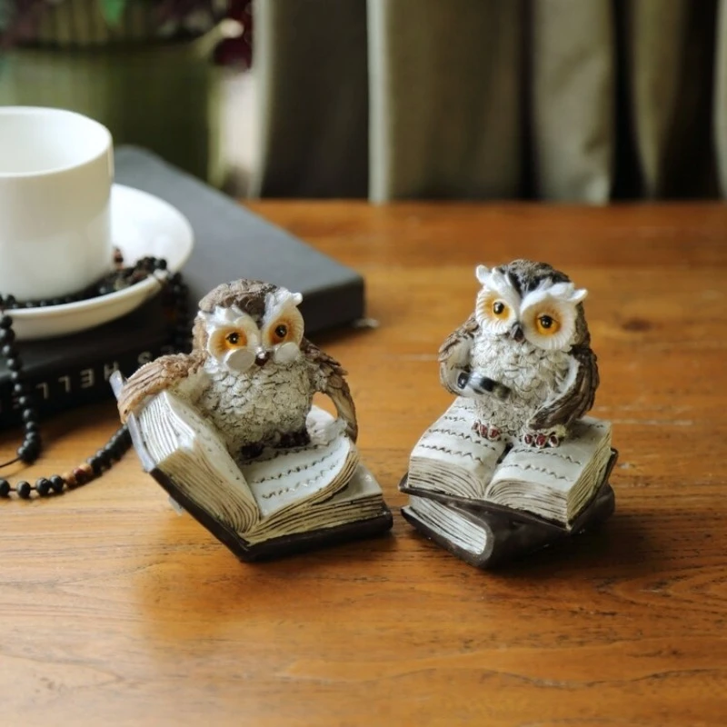 American Vintage Reading Owl Statue, Resin Craft Ornament, Niche Art Home Soft Decor for Study Living Room Entryway