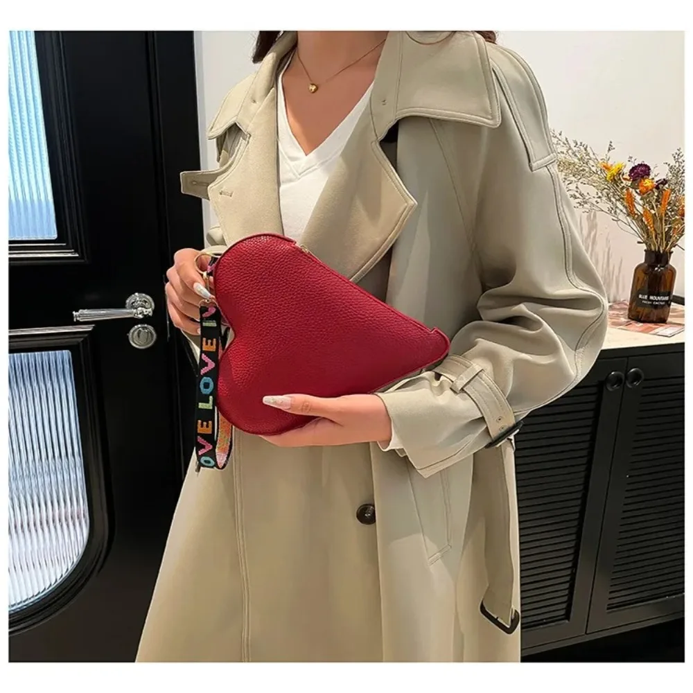 Fashion Heart-shaped Women Wallets Zipper PU Wrist Bag Clutch Bag Storage Bag