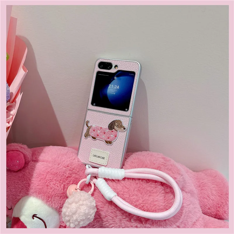 Cute Embroidered Dog Short Chain Case For Samsung Galaxy Z Flip6 Case Z Flip5 Z Flip4 Z Flip7 Cover Motorola Razr60 Razr50 ultra