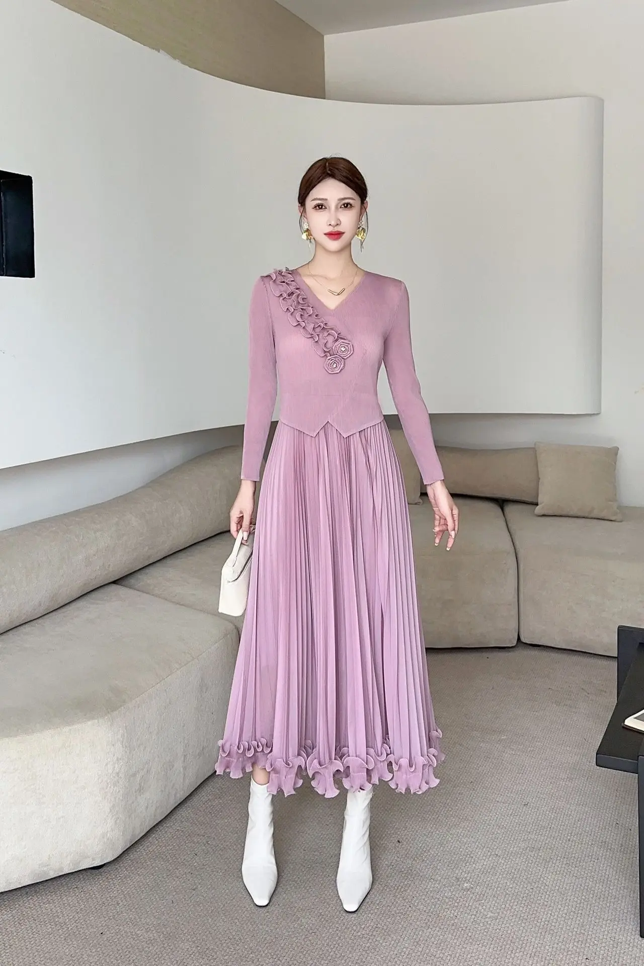 

Miyake Pleated New Autumn and Winter Dress, Light Luxury Texture Long Sleeved A-line Skirt, Slimming Temperament Long Skirt