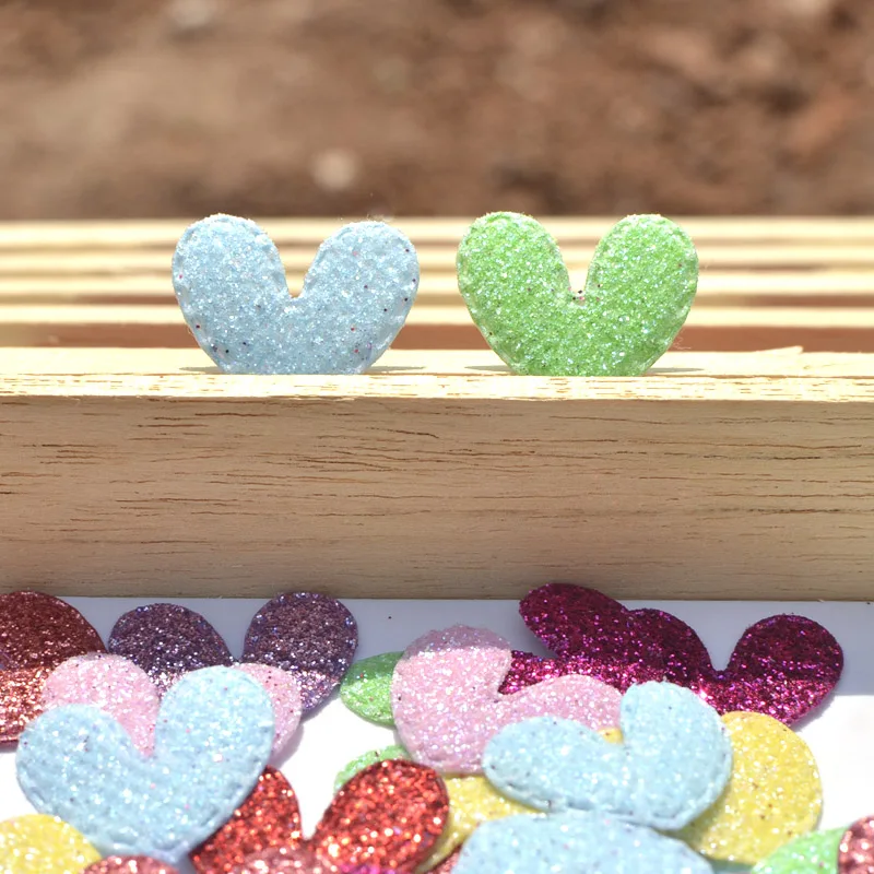 50Pcs 18 * 22mm Mixed Sweet Glitter Heart Sewing on Felt Fabric Patch Cloth Appliques / Craft Wedding Decor