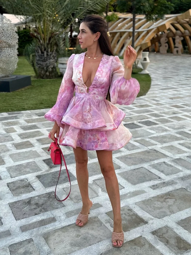 Minivestido rosa com estampa floral – Sexy decote em V profundo manga comprida babado em camadas vestido de festa de verão para mulheres roupas de férias e praia