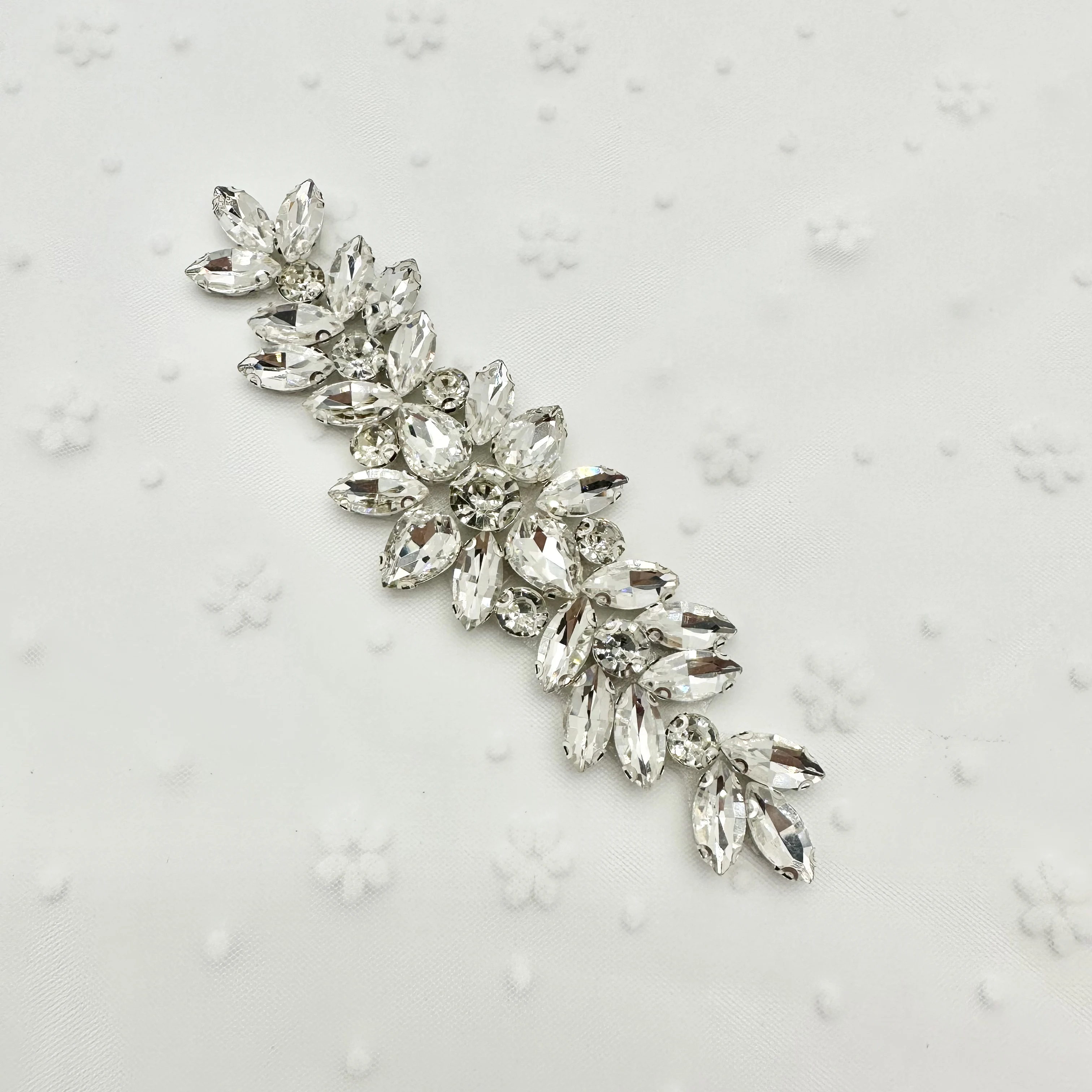 Elegant Vintage Green Diamond Flower Brooch Heavy Work Grandmother Design Fashionable Accessory for Dresses And Gowns view 6