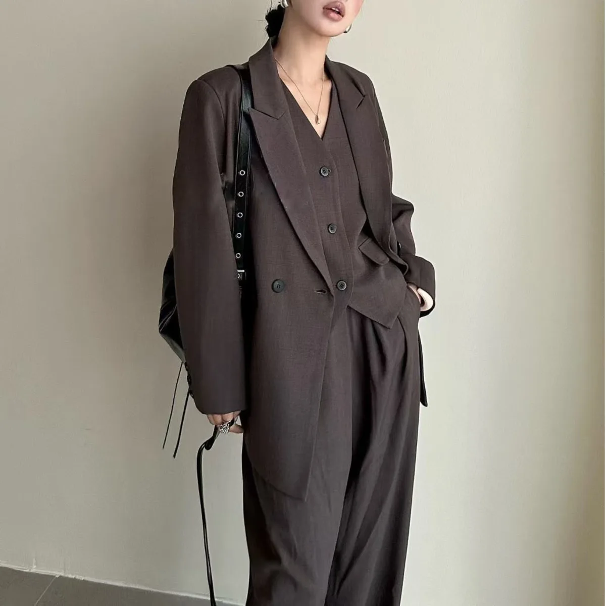 BJTZ Fashion Office Lady Blazer Vest Pantaloni a gamba larga Set da tre pezzi per donna 2025 Primavera Autunno Nuovo abito da lavoro in tinta unita