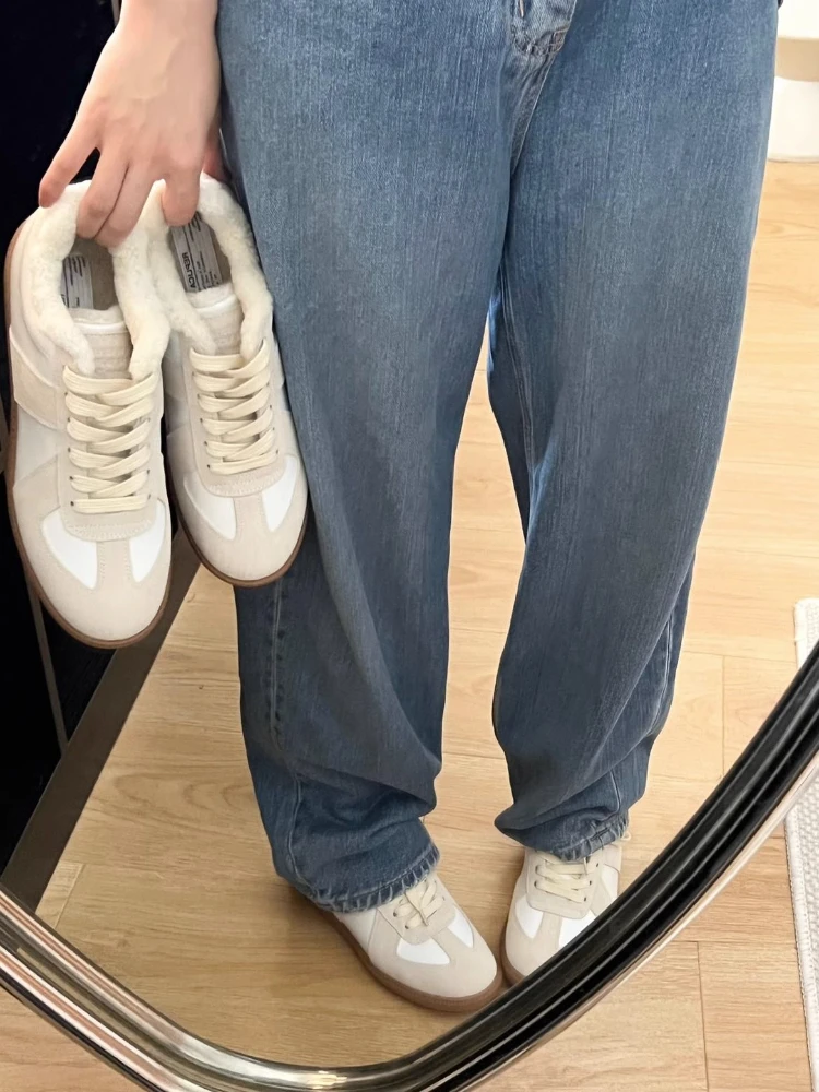 الخريف والشتاء Tenis De Mujer أحذية تدريب جديدة للنساء الدافئة الفراء المتكاملة القطن عدم الانزلاق الأبيض للنساء حذاء كاجوال