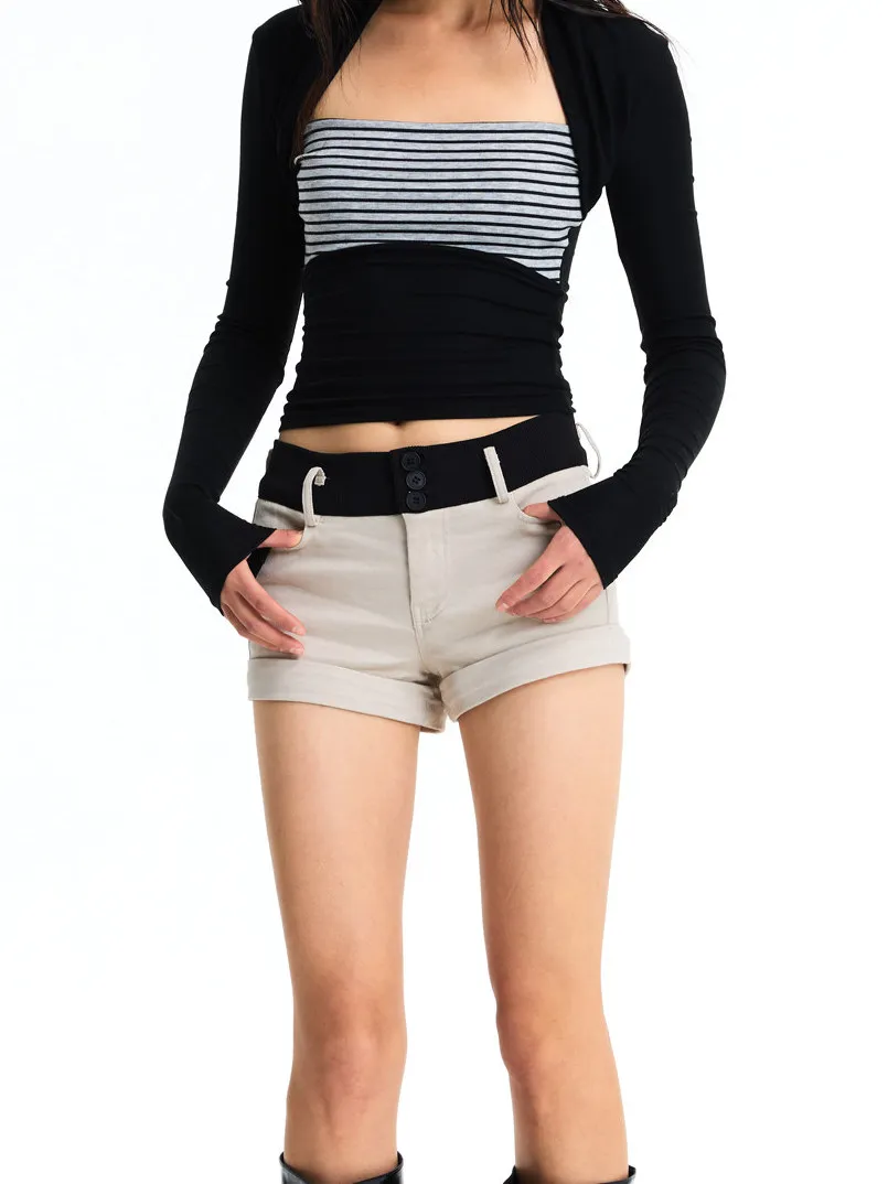 

American Retro High Waist Shorts Women Summer 2026 New Chestnut Button Slimming Hot Pants Butt Covering Sexy Girl Style