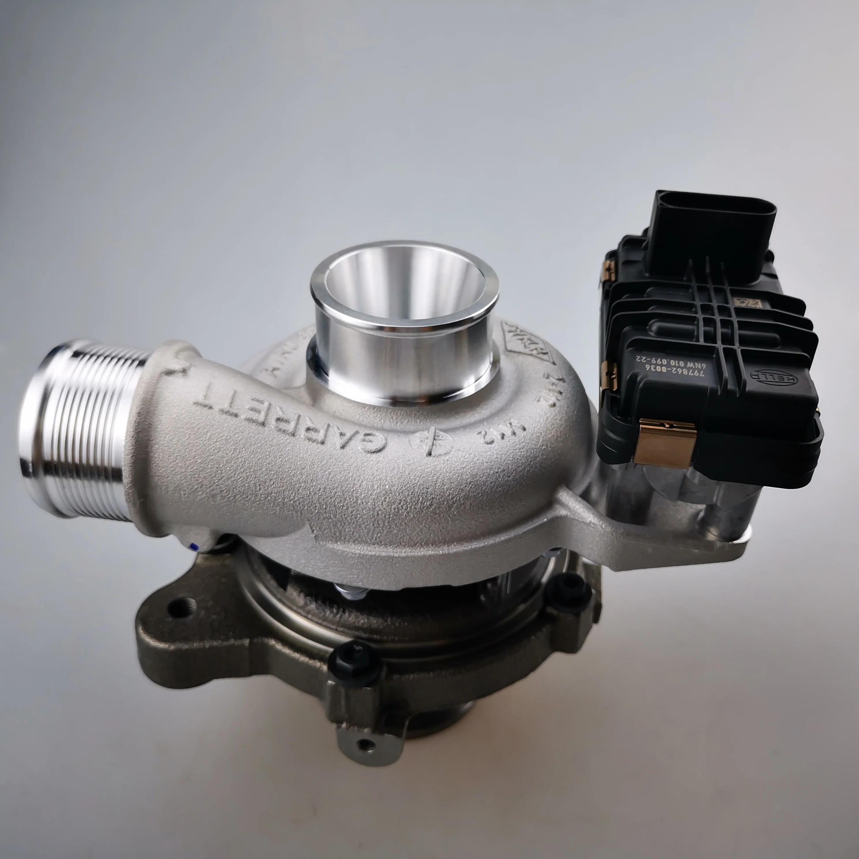 

Оригинальный турбокомпрессор SAIC MAXUS G10 1.9T Changan F70 848184-5002S 10168923