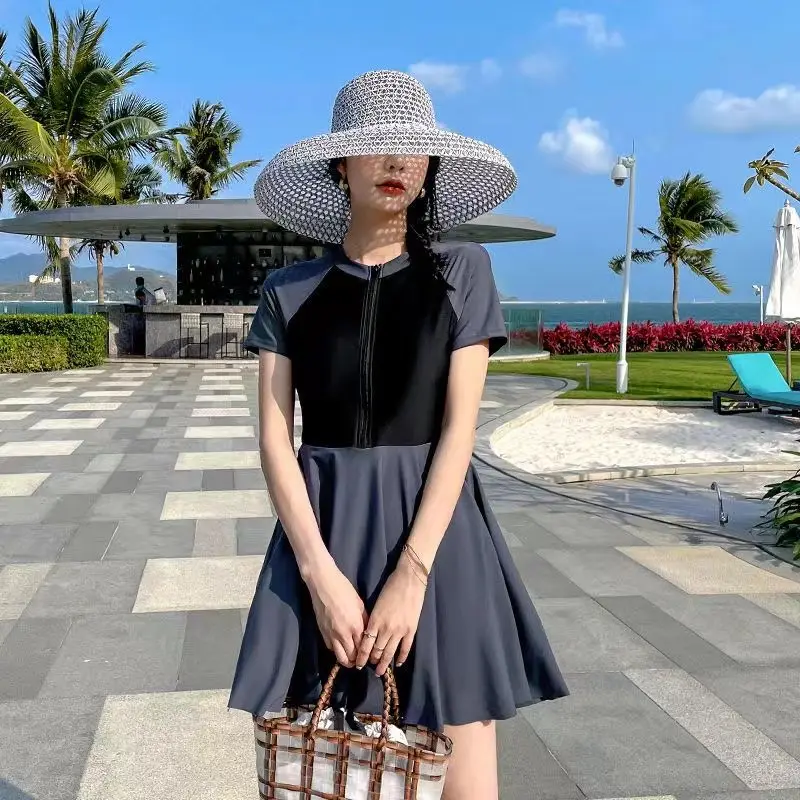2023 New Fashionable Athletic Beach Women\'s Bathing Swimsuit Oversized High Waited One Piece Covering the Bell Bikini Set
