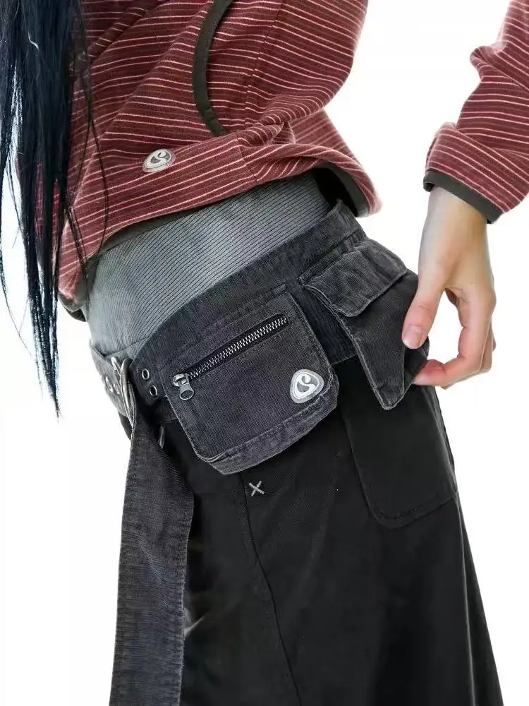 sac-banane-fonctionnel-delave-style-retro-japonais-multi-poches-en-cuir-de-mouton-petit-format-avec-design-de-transport-pratique