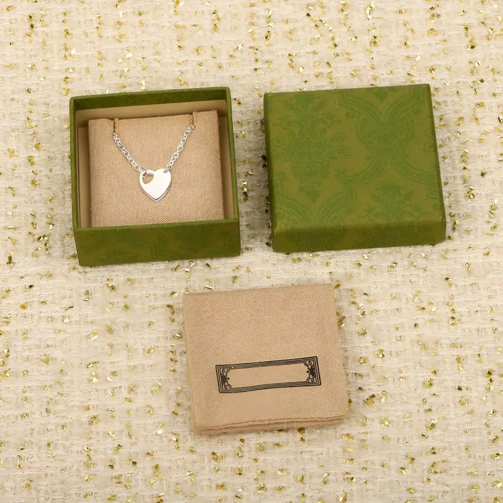 

Новая коллекция, повседневное женское ожерелье S925, высокое качество, серебряное сердце, одинаковые серьги