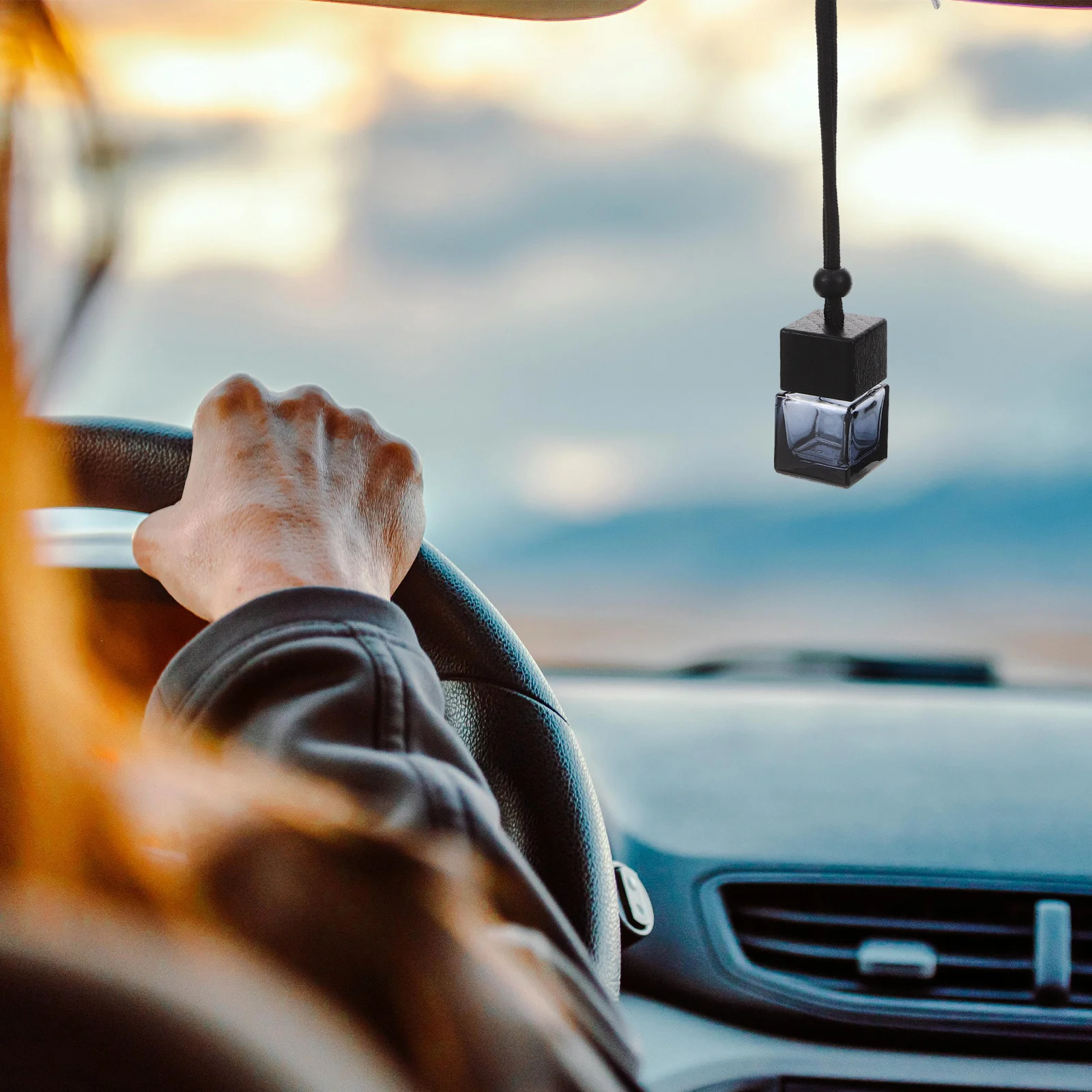 

5Pcs Car Freshener Bottle Hanging Glass Essential Oil Diffuser Refillable Perfume Bottles with Black Cap for Vehicle Office Home