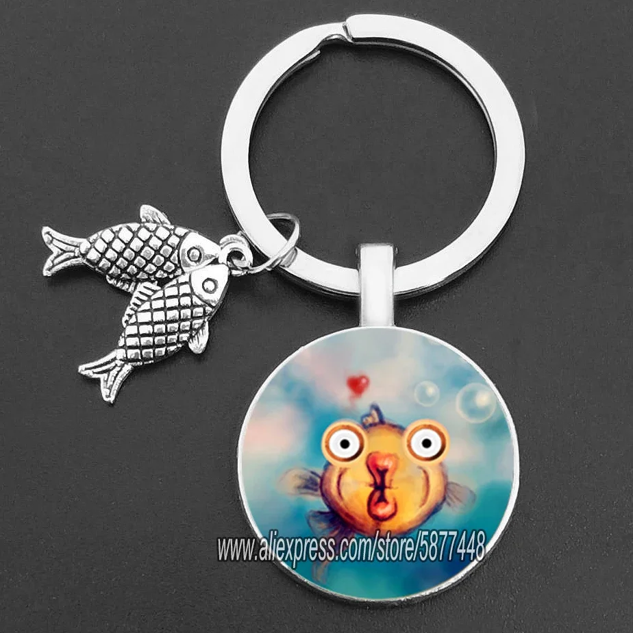 Naughty Cat and Fish Glass Pendent Keychain Cute Cat Who Wants To Eat Fish Key Rings for Women and Cute Girl