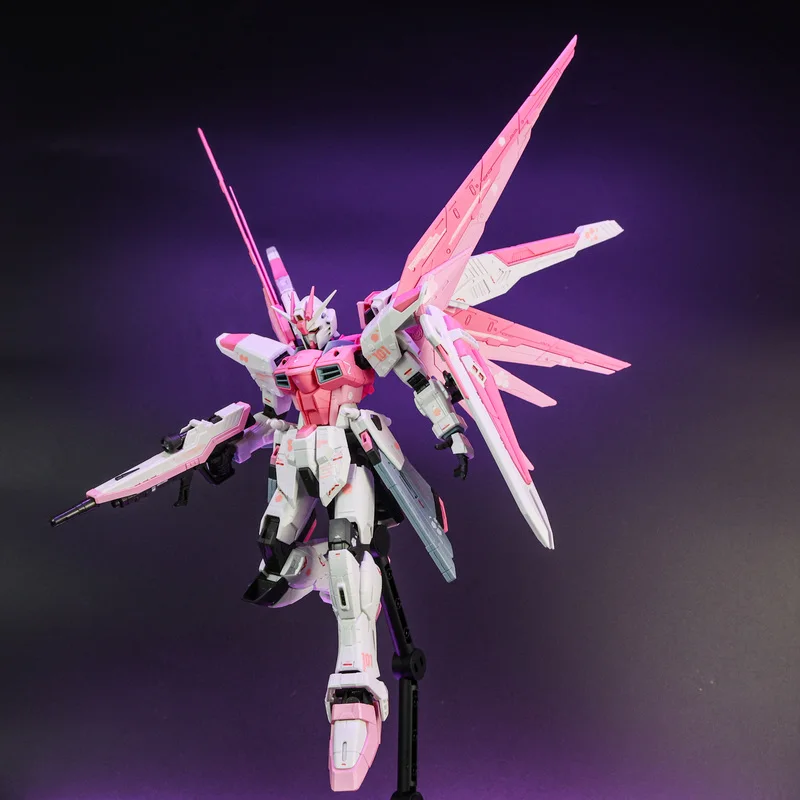 

Supa Fm 1/100 Freedom Shanghai Statue Ver. Matte Sakura Spray Painted Articulated Model Kit Action Figures Collectible